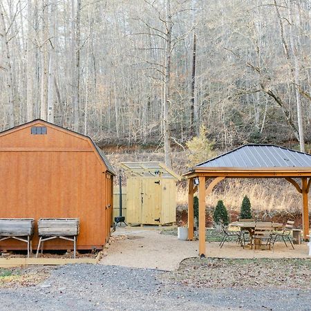 Blythe Shoals Base Camp Hotel Cleveland Екстериор снимка