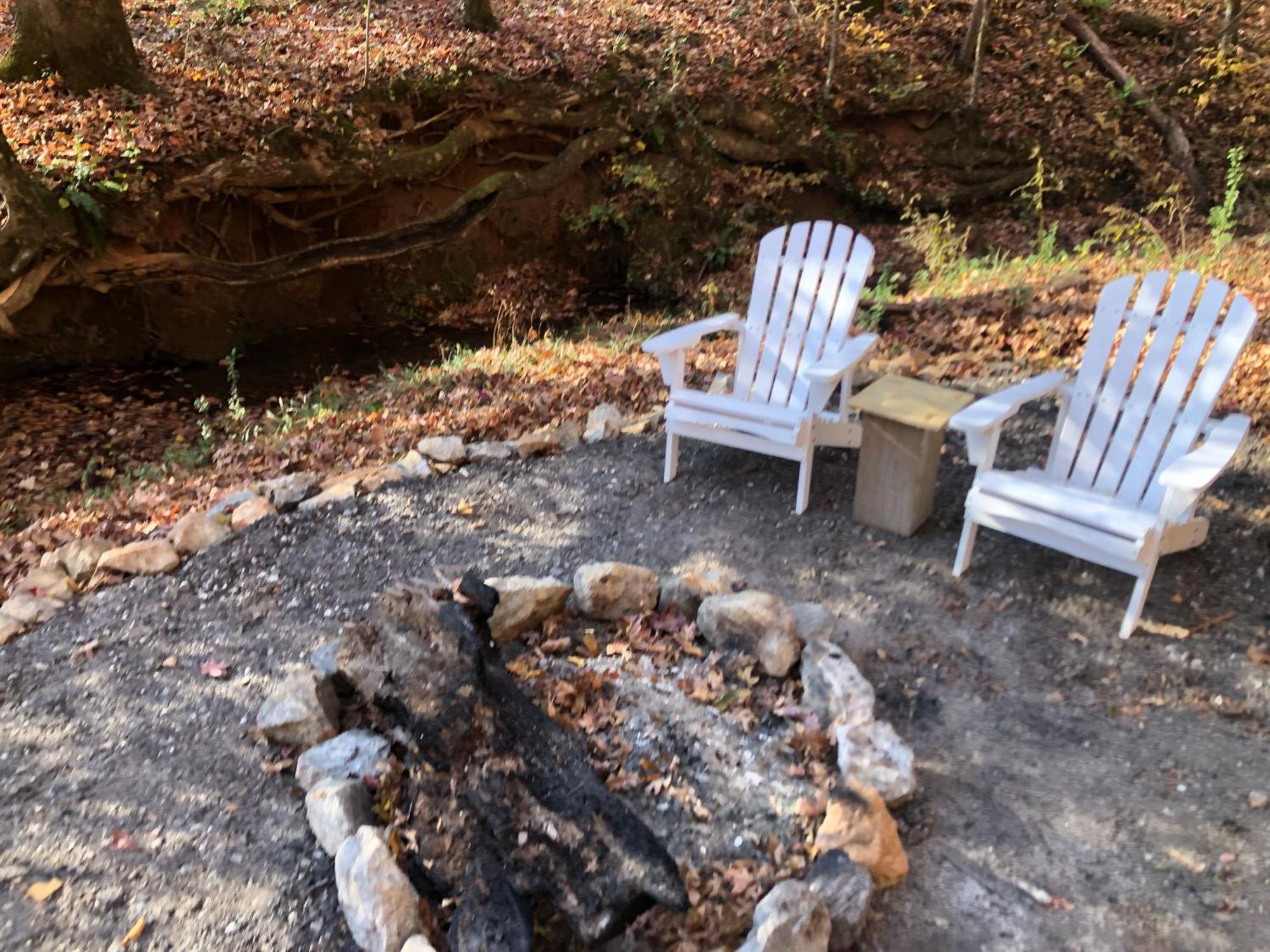 Blythe Shoals Base Camp Hotel Cleveland Екстериор снимка