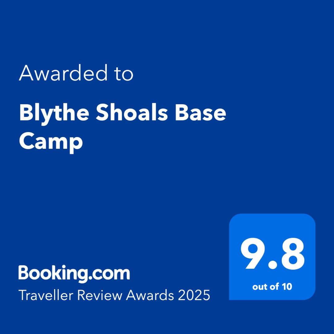 Blythe Shoals Base Camp Hotel Cleveland Екстериор снимка